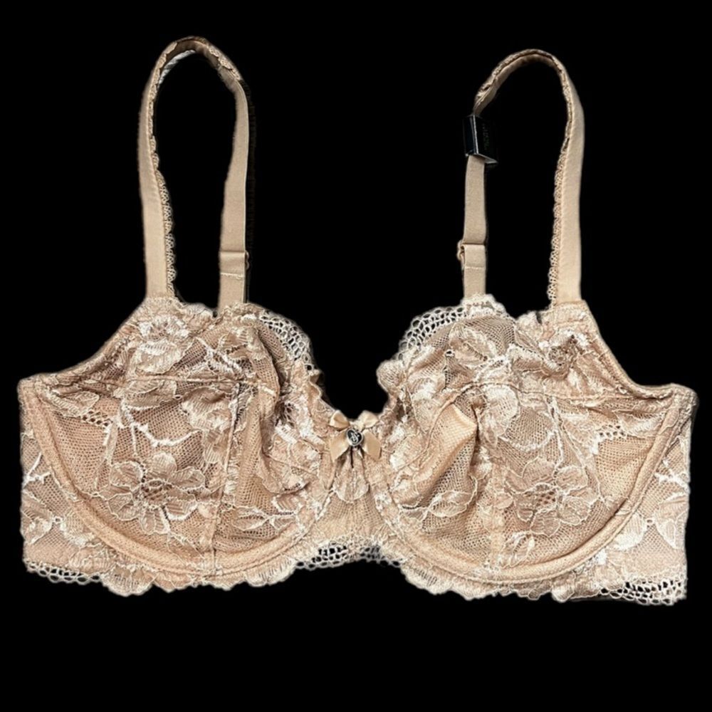 Victoria’s Secret Body by Victorias floral lace Unlined Demi bra Tan 34D